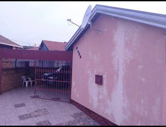 3 BEDROOM PROPERTY TO RENT IN SOSHANGUVE M
